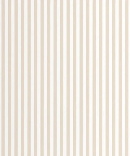 29881505 Casadeco Once Upon A Time 2 My Little World Rayure - Dit behang is uitgevoerd in zachte beige en lichte bruine strepen die samen een subtiele en warme uitstraling creëren.