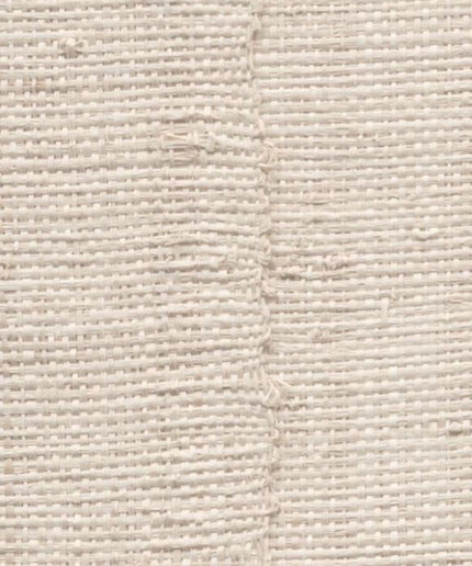 40720 Arte Melaky Farini - Dit behang is zacht van kleur met een combinatie van warm wit en licht beige
