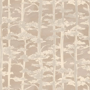 70040508 Casamance Legendes Ame - Dit behang is subtiel uitgevoerd in zachte beige en crèmekleurige tinten op een warme