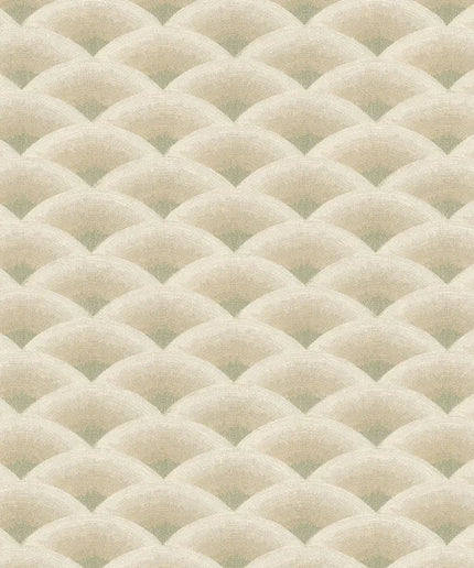 70091018 Casamance Legendes Nami - Dit behang is opgebouwd uit zachte beige tinten gecombineerd met subtiele accenten van lichtgrijs en warm wit