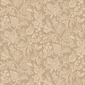 76960304 Casamance Broderies Pastel - Dit behang is een warme combinatie van beige en lichtbruin met een subtiel gebroken-witte botanische print.