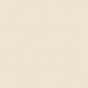 76992956 Casamance Broderies Brodelia - Dit behang is subtiel uitgevoerd in zachte beige en crèmekleurige tinten met een fijn