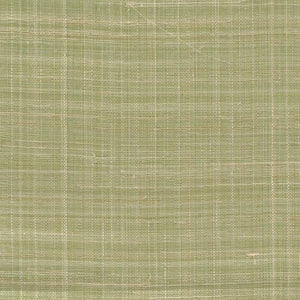 52447 Arte Prismatic Diffuse - Dit behang is een zachte mix van groen met subtiele wit- en beige lijnen die een geweven textuur suggereren.