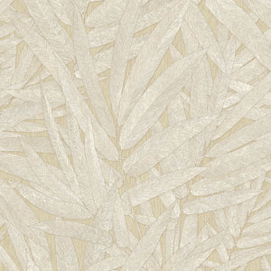 350541 Eijffinger Riviera Maison Structured Leaves - Dit behang is opgebouwd uit zachte beige en crèmekleuren met subtiele lichtbruine accenten die samen een rustige