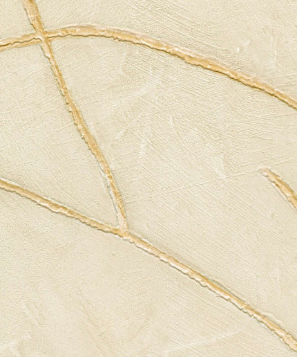 VP 1004 03 Elitis Kintsugi Kintsugi - Dit behang is subtiel beige van kleur met zachte crèmekleurige en lichtbruine accenten die een verfijnde textuur en diepte toevoegen.