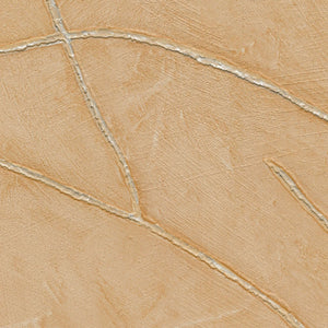 VP 1004 13 Elitis Kintsugi Kintsugi - Dit behang is uitgevoerd in warme tinten van zacht oranje en lichtbruin met subtiele metallic accenten.