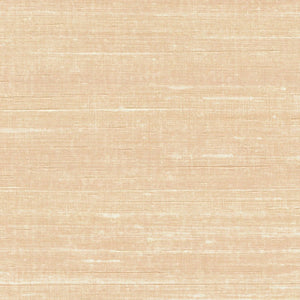 VP 928 54 Elitis Elixir de soies Kosa silk - Dit behang is subtiel en warm met zachte beige en lichte oranje tonen die een natuurlijke en rustige sfeer creëren.