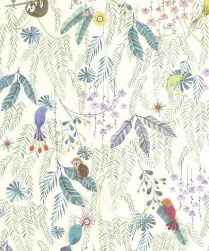 200757447 Casadeco Once Upon A Time 2 Tropical Forest - Dit behang is subtiel van kleur met zachte tinten groen