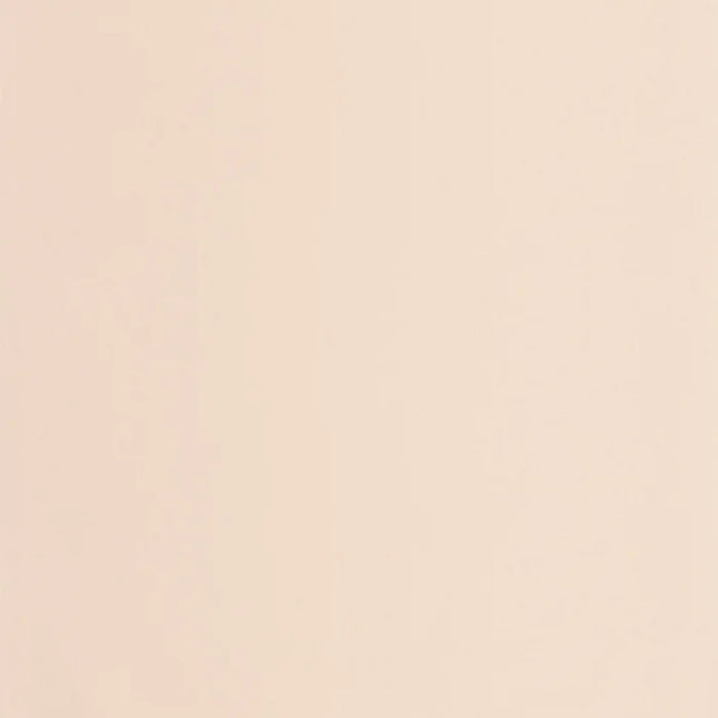 69861303 Casadeco Once Upon A Time 2 Smile Uni - Dit behang is zacht beige met subtiele oranje ondertonen