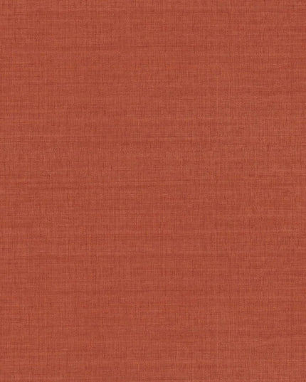 70173160 Casamance Legendes Sora - Dit behang is warm van toon met een rijke combinatie van rood-bruine en subtiele oranje accenten die een natuurlijke