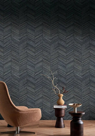 aangevuld met subtiele grijs- en bruintinten die samen een rustige en verfijnde uitstraling creëren.