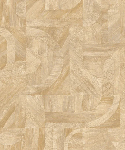 76870202 Casamance Nature Sur Mesure Intarsia - Dit behang is een warme mix van beige en lichte bruine tinten met subtiele houtnerfdetails die een natuurlijke en rustgevende sfeer creëren.