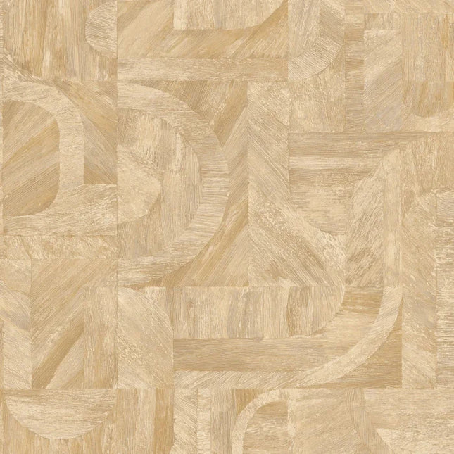 76870202 Casamance Nature Sur Mesure Intarsia - Dit behang is een warme mix van beige en lichte bruine tinten met subtiele houtnerfdetails die een natuurlijke en rustgevende sfeer creëren.