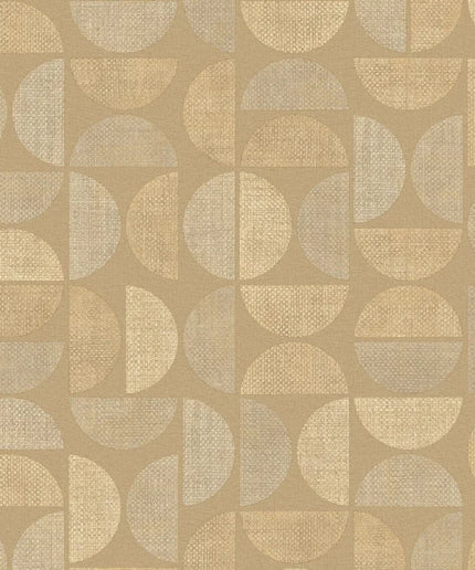 76881018 Casamance Nature Sur Mesure Dualis - Dit behang is uitgevoerd in warme beige en gele tinten met subtiele accenten van lichtgrijs en zandkleur