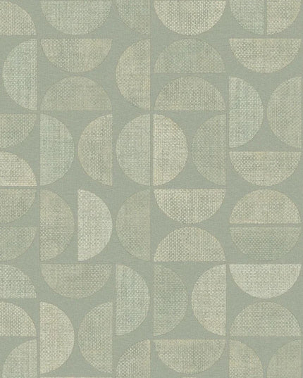76881120 Casamance Nature Sur Mesure Dualis - Dit behang is uitgevoerd in zachte groentinten met een vleugje blauw en subtiele beige accenten