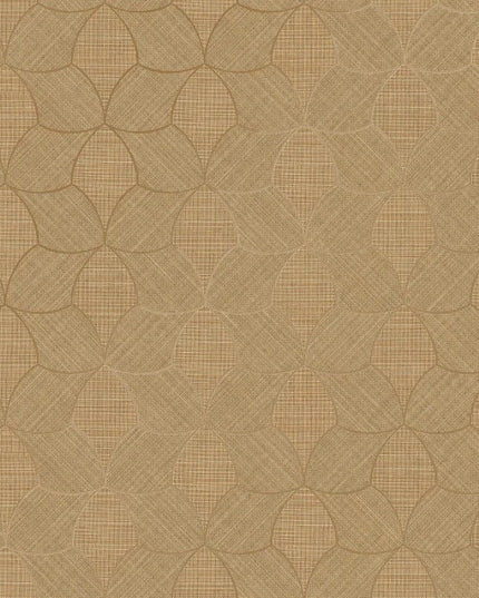 76943466 Casamance Tressora Tressana - Dit behang is een subtiel samenspel van verschillende tinten beige en zachtgeel met een fijn geweven patroon dat een warme