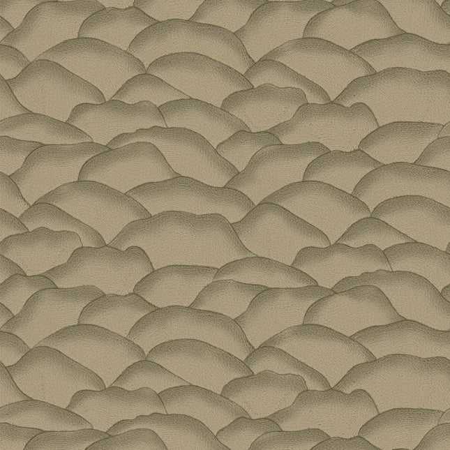 76971630 Casamance Broderies Ondula - Dit behang is een subtiele mix van gedempte groen-bruine en beige tinten die zorgen voor een rustige
