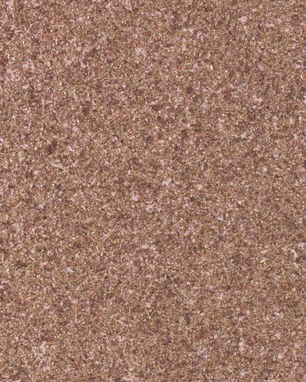30381 Arte Koalin Grezzo - Dit behang is een warme mix van zachte roodbruine tinten met subtiele nuances van lichtrood en beige.