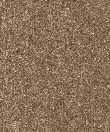 30384 Arte Koalin Grezzo - Dit behang is een warme mix van diepe bruintinten en subtiele gouden glansaccenten