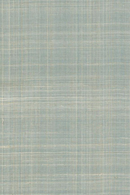 52443 Arte Prismatic Diffuse - Dit behang is zacht blauw met subtiele accenten van beige en lichte grijstinten