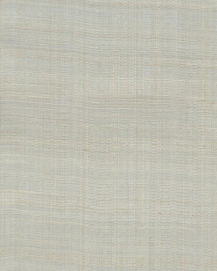 52445 Arte Prismatic Diffuse - Dit behang is subtiel verweven met zachte blauwgrijze en beige tinten die een rustige en natuurlijke sfeer creëren.