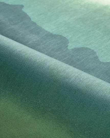 blauwgroene en witte tinten die een dromerige en rustgevende sfeer creëren.