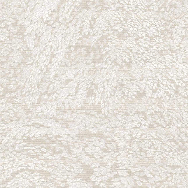 351270 Eijffinger Magnifique Whisper - Dit behang is subtiel van kleurgebruik met een zachte beige achtergrond en een patroon in gebroken wit en lichte zandtinten.