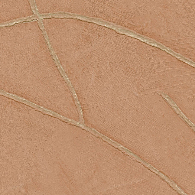 VP 1004 51 Elitis Kintsugi Kintsugi - Dit behang is een warme mix van zacht oranje en bruin met subtiele gouden accenten die een elegante textuur creëren.