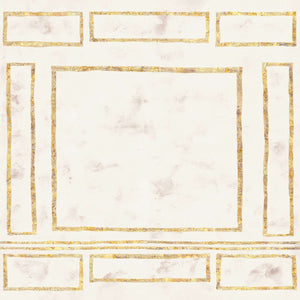 VP 1007 01 Elitis Kintsugi Les marques de l'Empire - Dit behang is zacht beige en wit met subtiele gouden accenten die het geheel een elegante en lichte uitstraling geven.