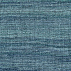 VP 1008 42 Elitis Ceres Rhea - Dit behang is een mix van verschillende blauwtinten met subtiele accenten van groen en grijs