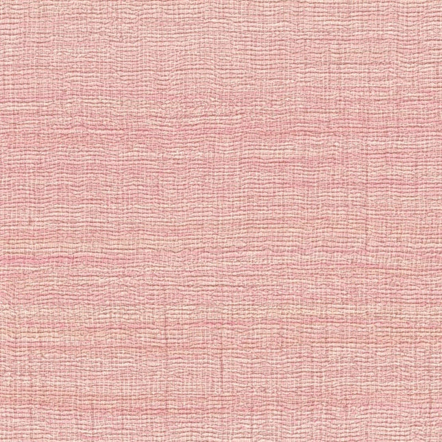 VP 1008 50 Elitis Ceres Rhea - Dit behang is een zacht verweven patroon in verschillende tinten roze met subtiele accenten van wit en lichtbeige.