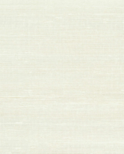 VP 928 02 Elitis Elixir de soies Kosa silk - Dit behang is zacht wit met subtiele beige en lichtgrijze tinten die een natuurlijke en rustige uitstraling creëren.