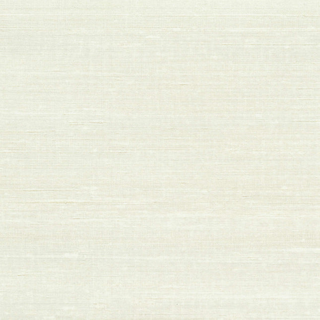 VP 928 02 Elitis Elixir de soies Kosa silk - Dit behang is zacht wit met subtiele beige en lichtgrijze tinten die een natuurlijke en rustige uitstraling creëren.