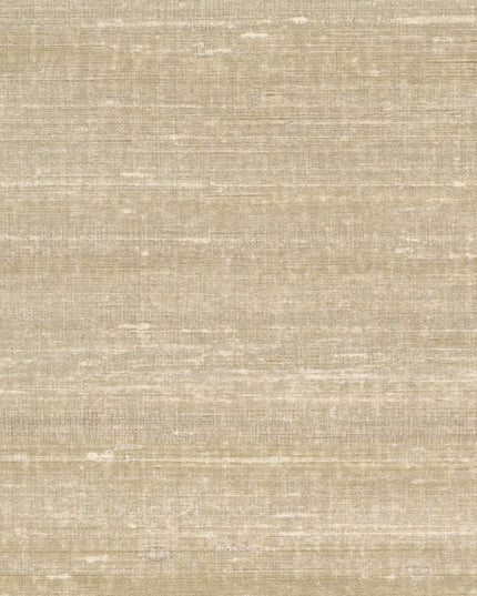 VP 928 11 Elitis Elixir de soies Kosa silk - Dit behang is een zachte mix van lichte beige- en zandtinten met subtiele crèmekleurige accenten.