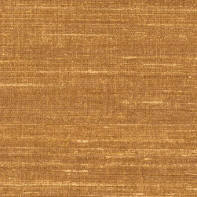 VP 928 15 Elitis Elixir de soies Kosa silk - Dit behang is warm en natuurlijk van kleur met een mix van oker