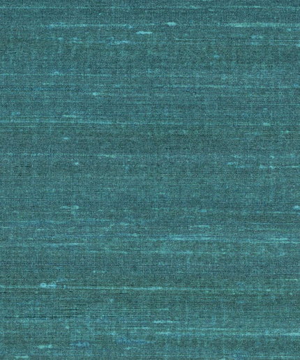 VP 928 61 Elitis Elixir de soies Kosa silk - Dit behang is een harmonieuze mix van verschillende tinten turquoise