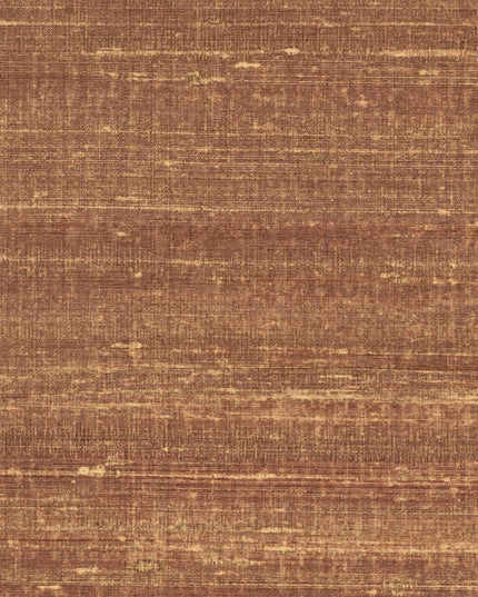 VP 928 70 Elitis Elixir de soies Kosa silk - Dit behang is een warme mix van bruin en beige tinten met subtiele lichte accenten die een natuurlijke