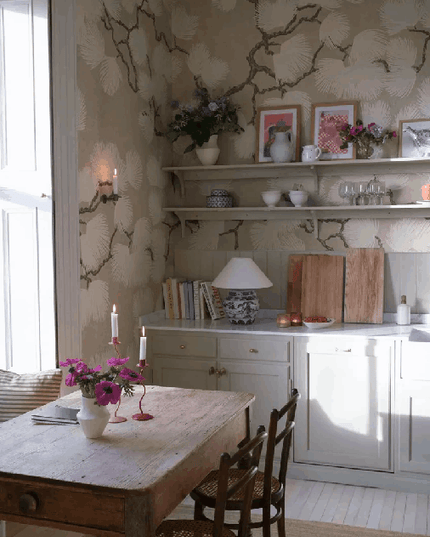 Kleur_Mijn_Interieur_Sandberg_EttHemOland_PineMural_Beige_S10487_Roomshot