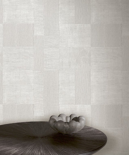 TRA203 Masureel Traces Traces - Dit behang is een subtiele combinatie van verschillende grijstinten met lichte beige accenten